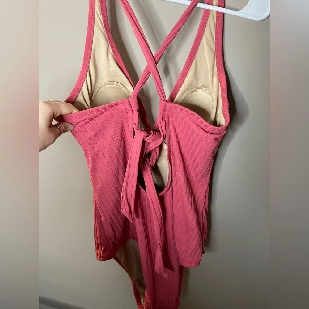 Kona Sol Women's Swimsuit One Piece Wide Ribbed Ring Medium Coverage Size L